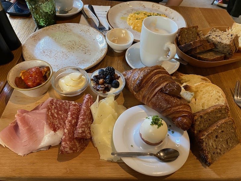 2020 shadow-phantom-matte_pearl_white-1950x1140